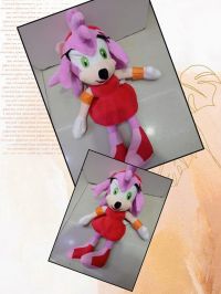 SONIC ROSA VESTIDO ROJO 27CM