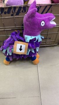 LLAMA FORNITE GRANDE