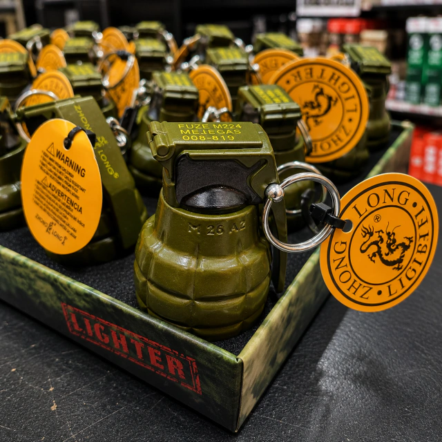 Encendedor Recargable Diseño Granada Zhong Long PEQUEÑA – Verde Militar