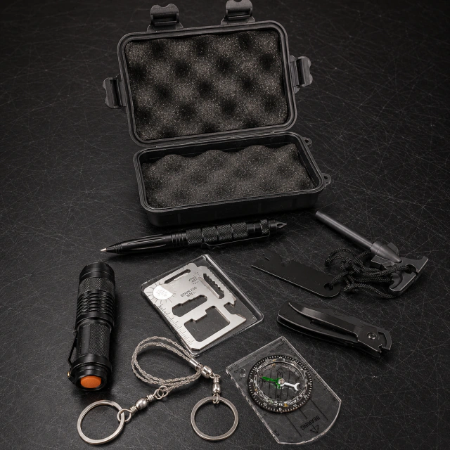 Kit de Supervivencia y Emergencia Multifunción con Estuche