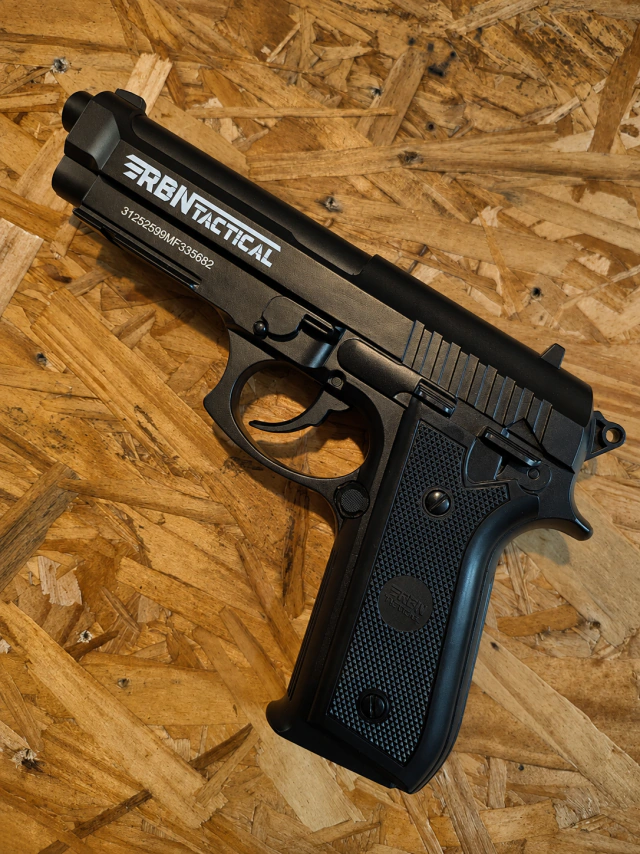 Pistola FULL METAL - CO2 RBN Tactical M92 FM 4.5 mm