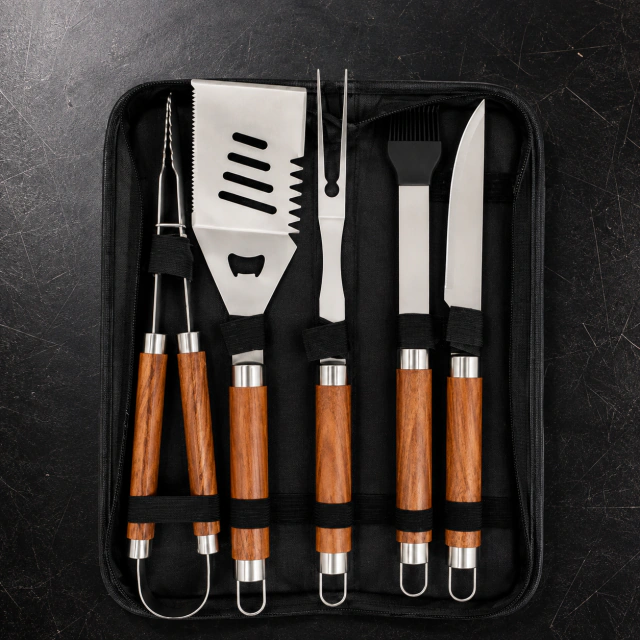 Set de Utensilios para Parrilla y Asado con Estuche