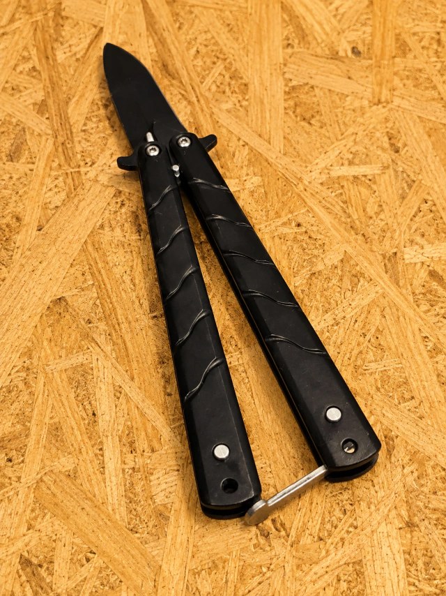 NAVAJA MARIPOSA METAL NEGRA 21CM
