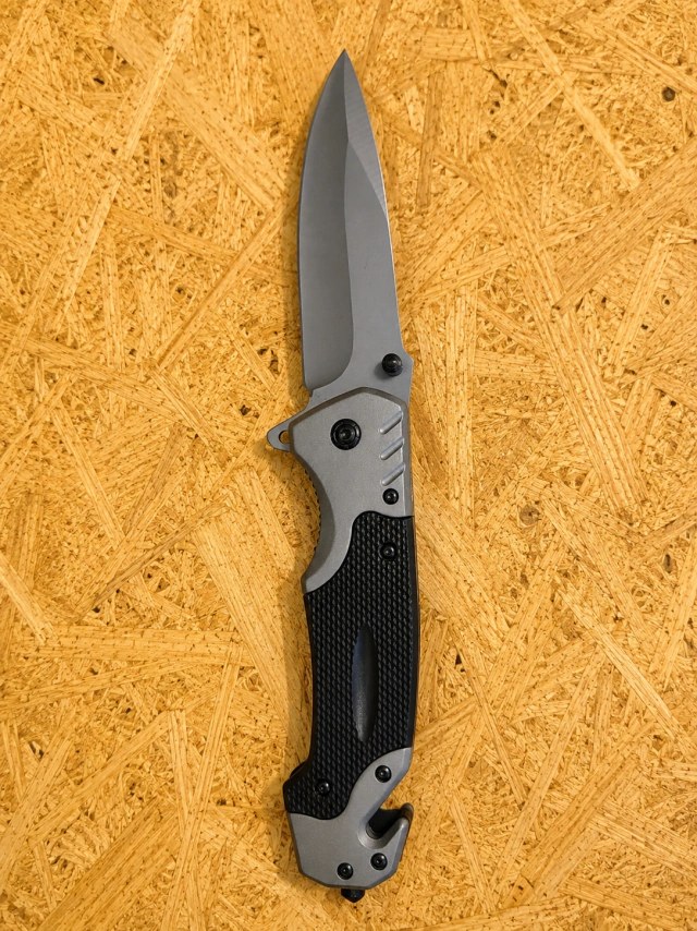 Navaja Táctica Plegable Negra y Gris con Clip