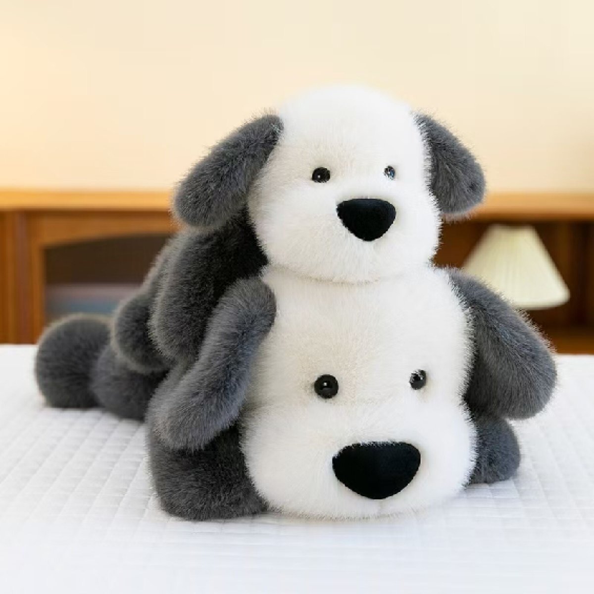 Perro echado gris y blanco 40cm