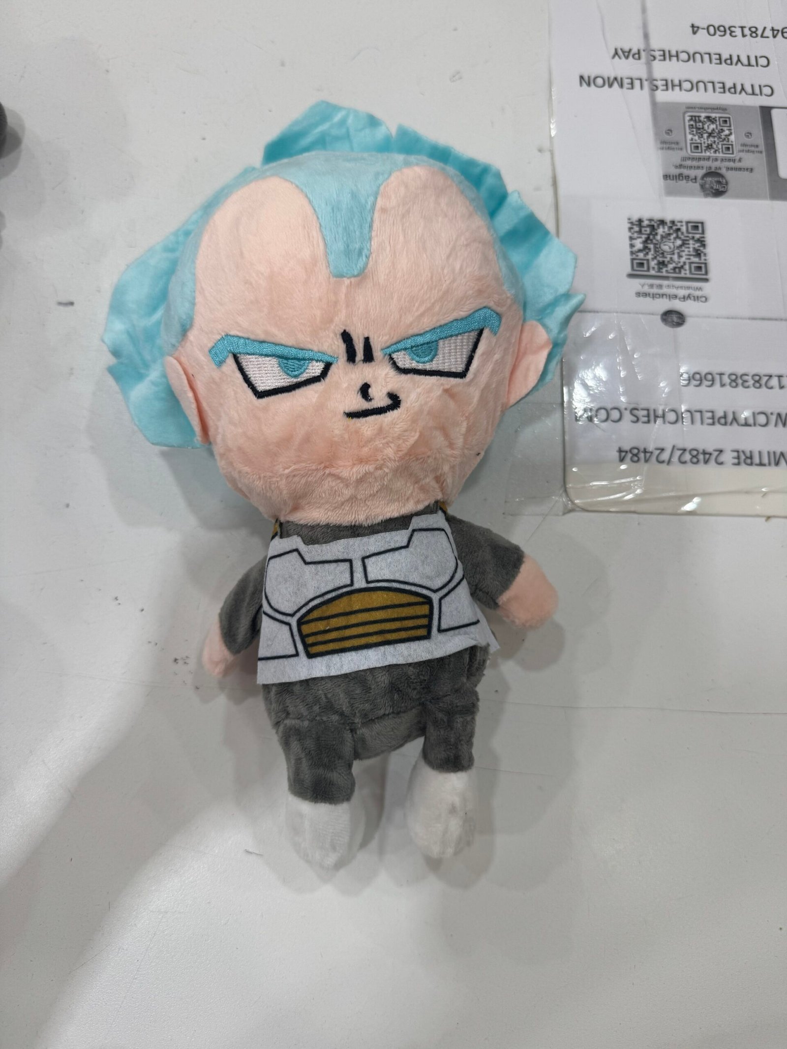Dragon Ball 20cm Vegeta ropa gris