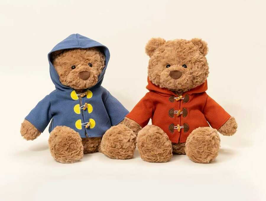 Sudadera con capucha de 45 cm con detalles de oso y bolsita
