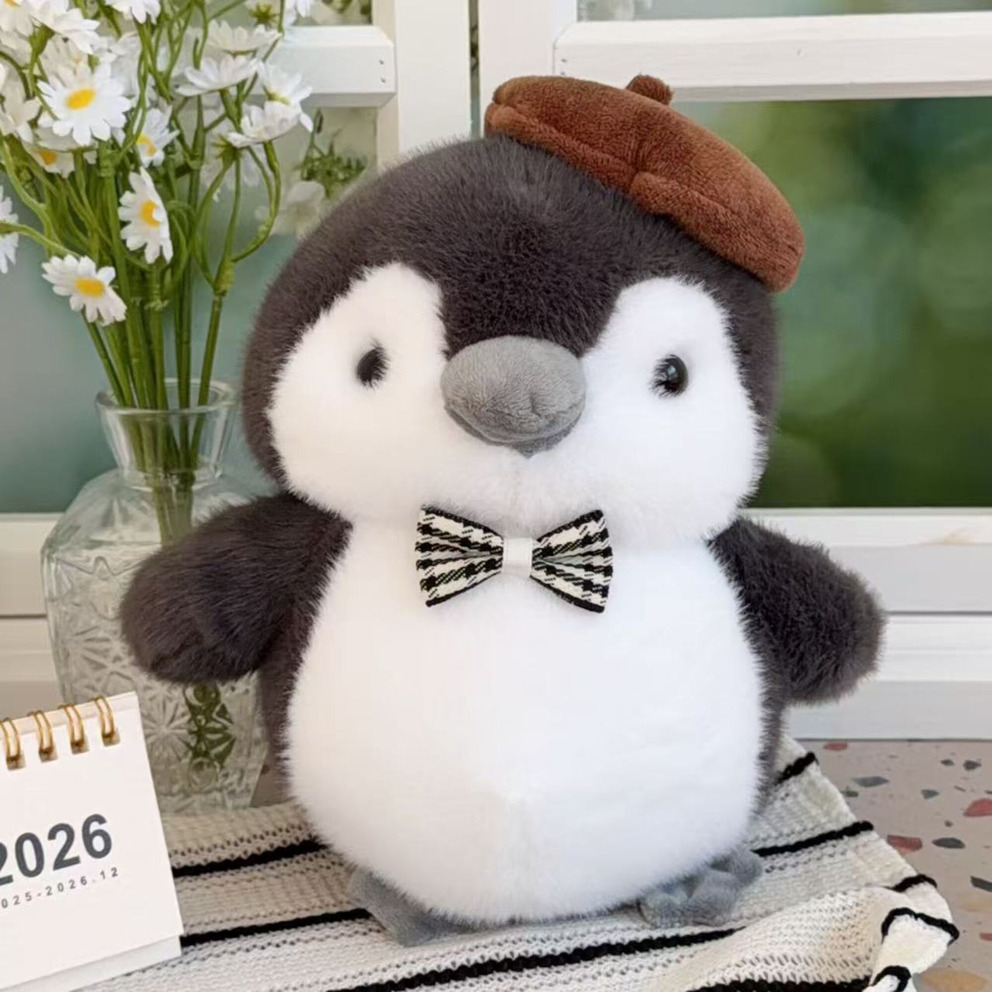Pingüino con gorro 23cm