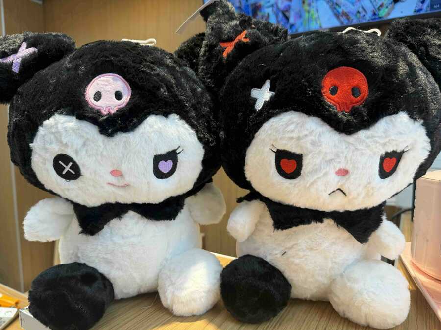 Peluche demonio kuromi 35cm