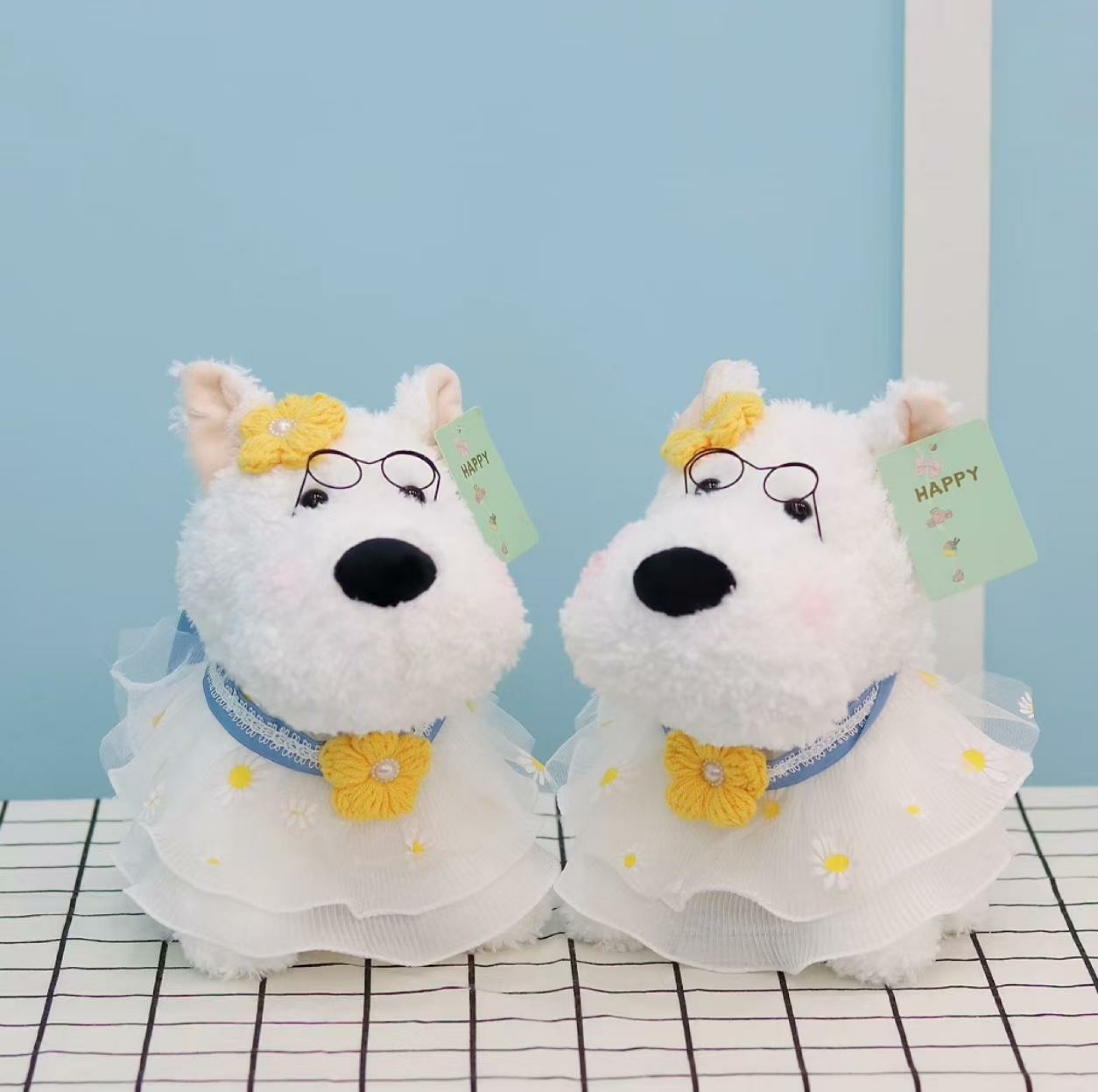 Perrito con flor 23cm