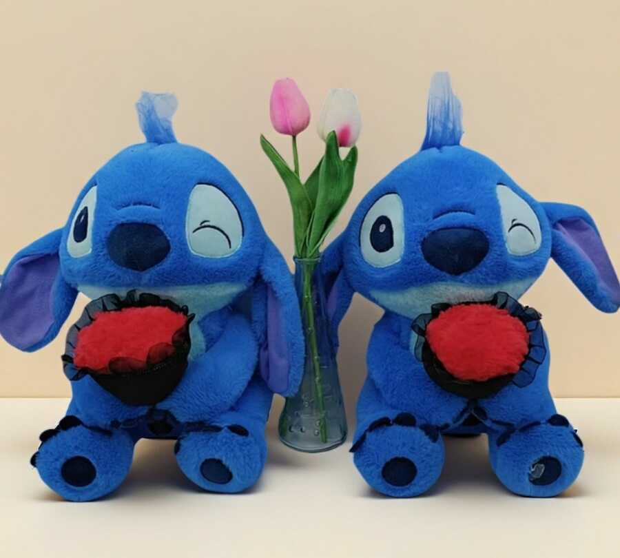 Stitch con rosa 30cm