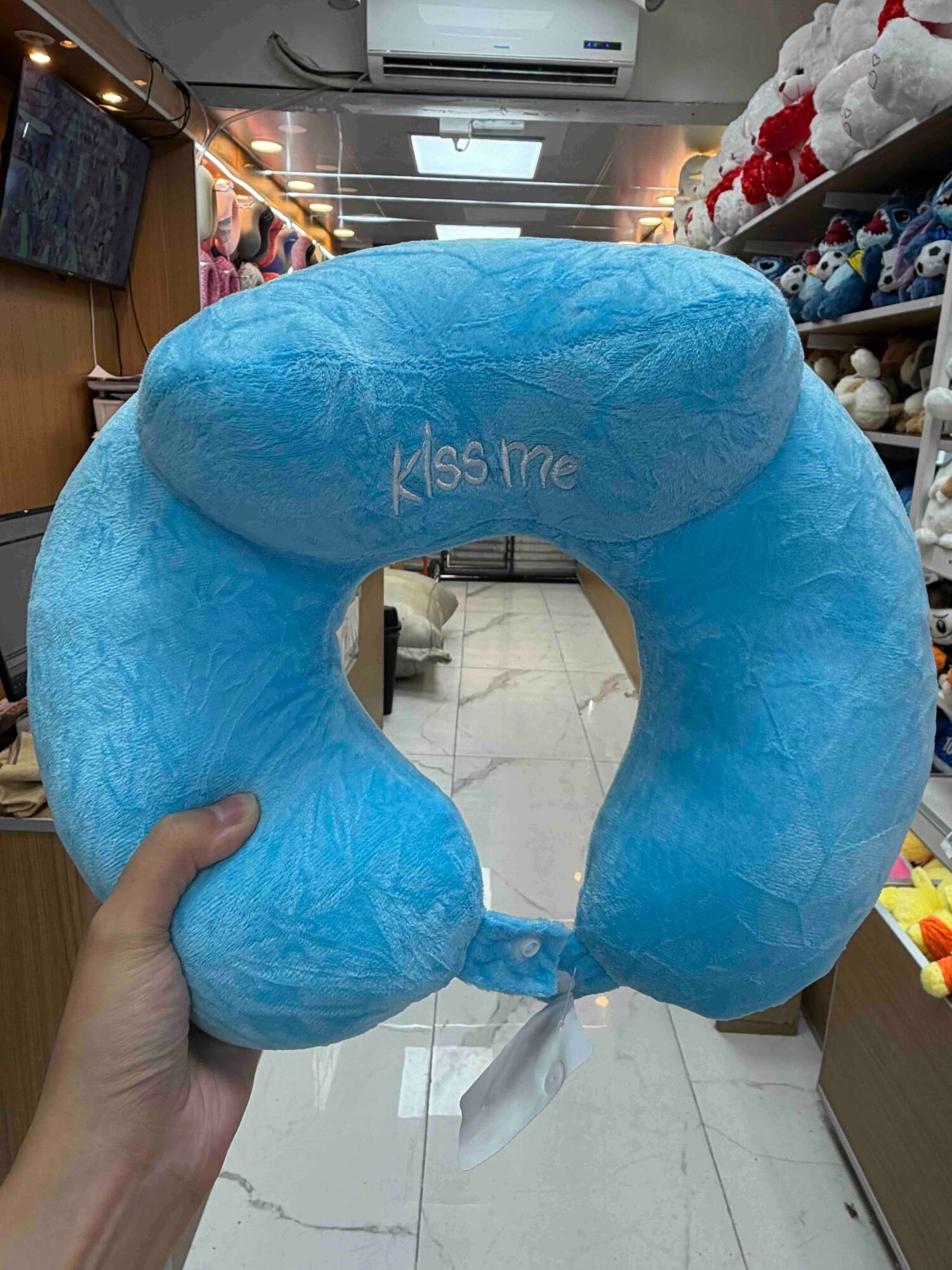 Cuello Almohada Kiss Me Celeste