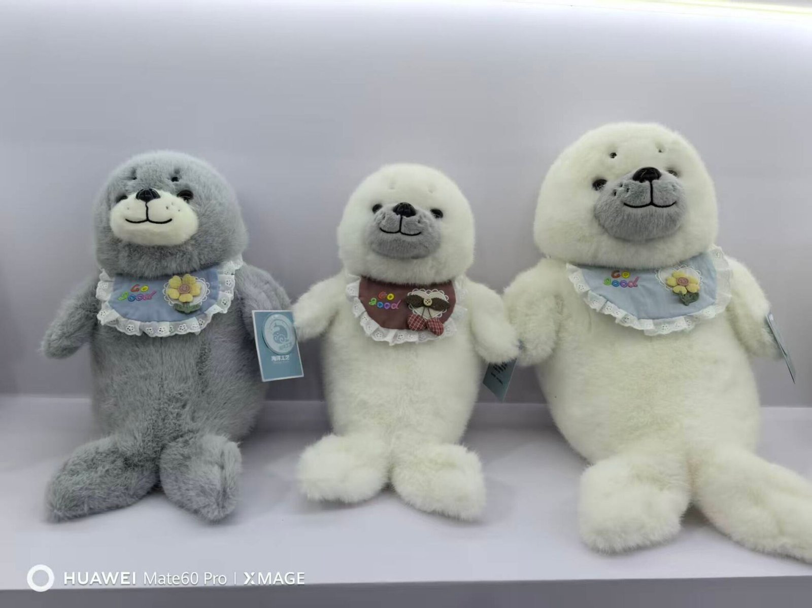 Foca con babero 30cm