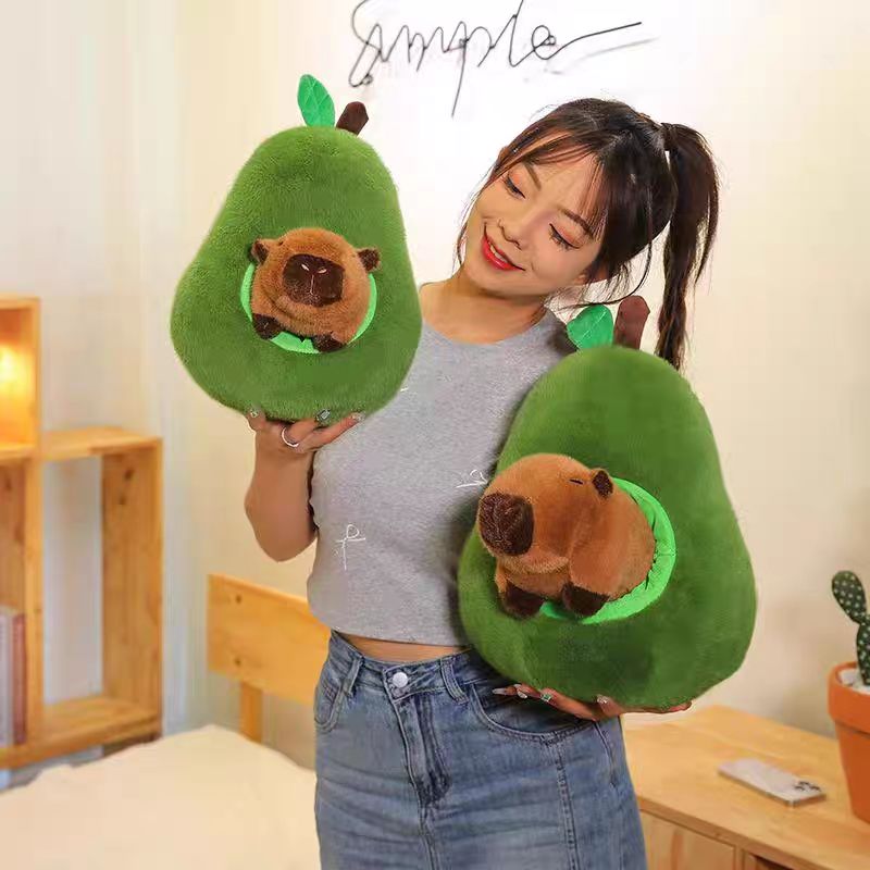 PALTA CON CAPIBARA 40CM
