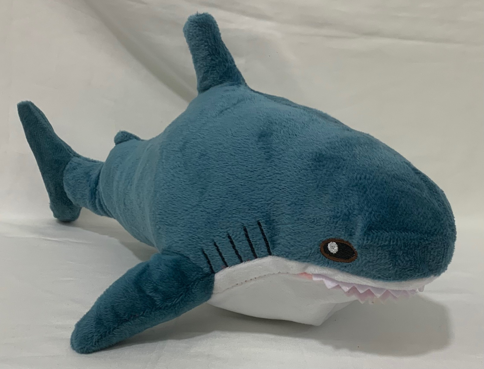 Tiburón turquesa 32cm