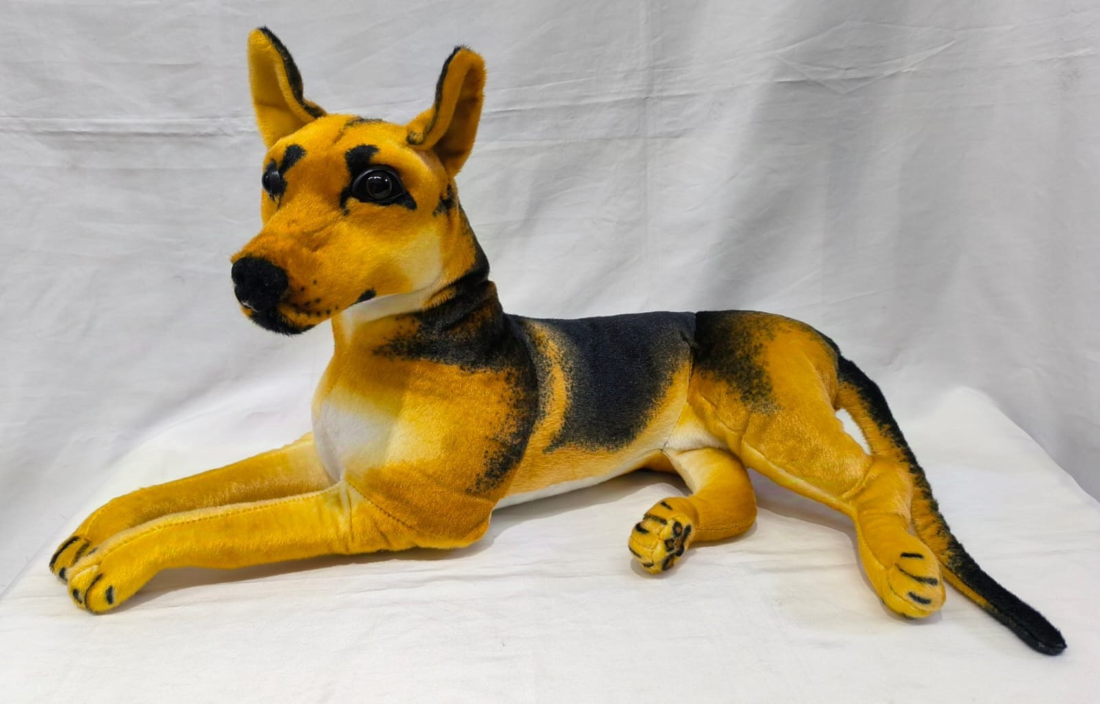 Perro acostado grande 60cm