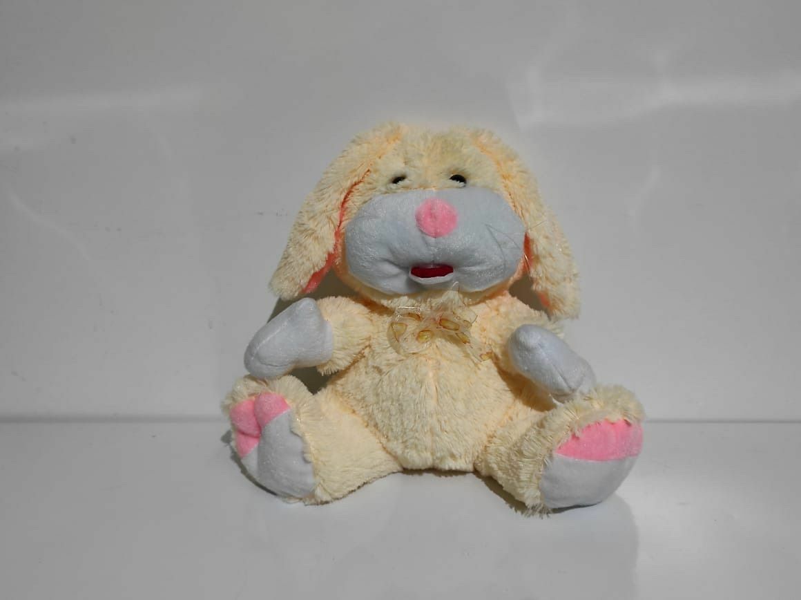 Conejo lengua afuera 25cm