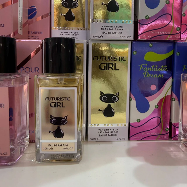 VL3303-23 FUTURISTIC GIRL 30ml