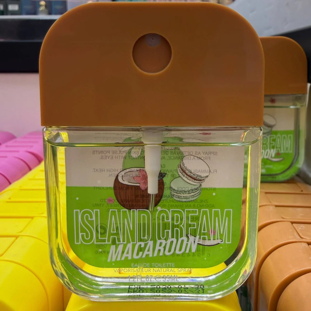 VL9035-1-D ISLAND CREAM MACAROON 35ml