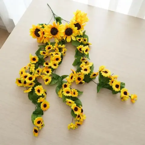 Rama Girasol Artíficial Colgante 60cm Largo (7grdes 75peq.)