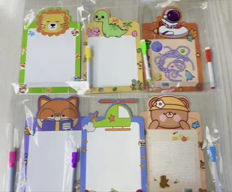 AA2387 TABLA PARA PINTAR CON JUEGOS