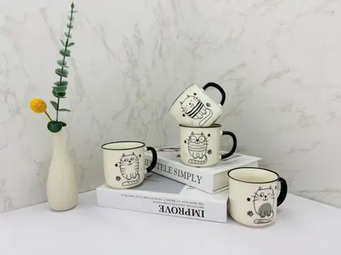 TAZA GATO ANIMADO